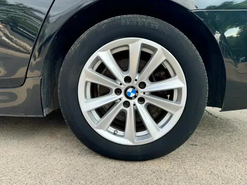 BMW 5 Series 2012 523Li Leading Edition — миниатюра 7