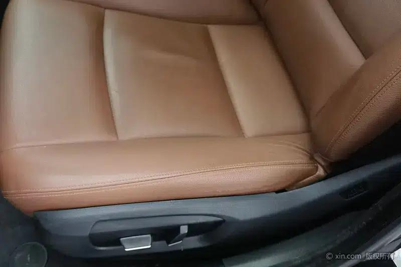 2014 BMW 5 Series 520Li Elegant Edition — миниатюра 18