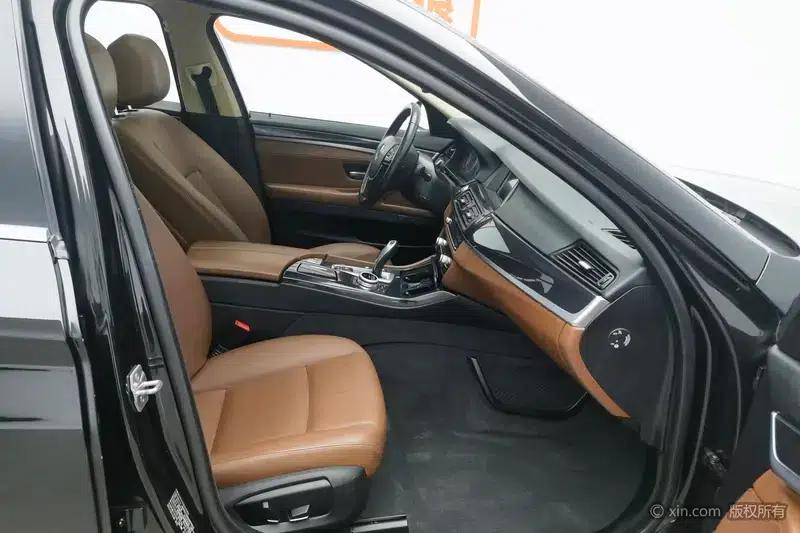 2014 BMW 5 Series 520Li Elegant Edition — миниатюра 24