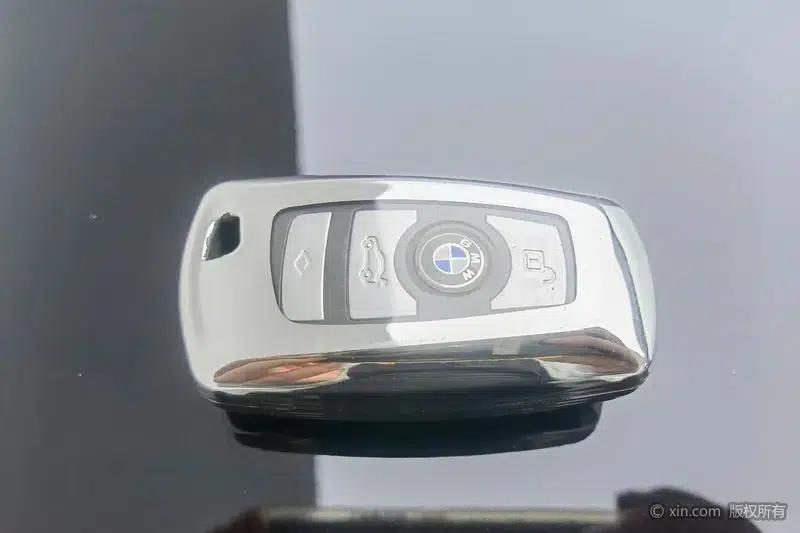 2014 BMW 5 Series 520Li Elegant Edition — миниатюра 7