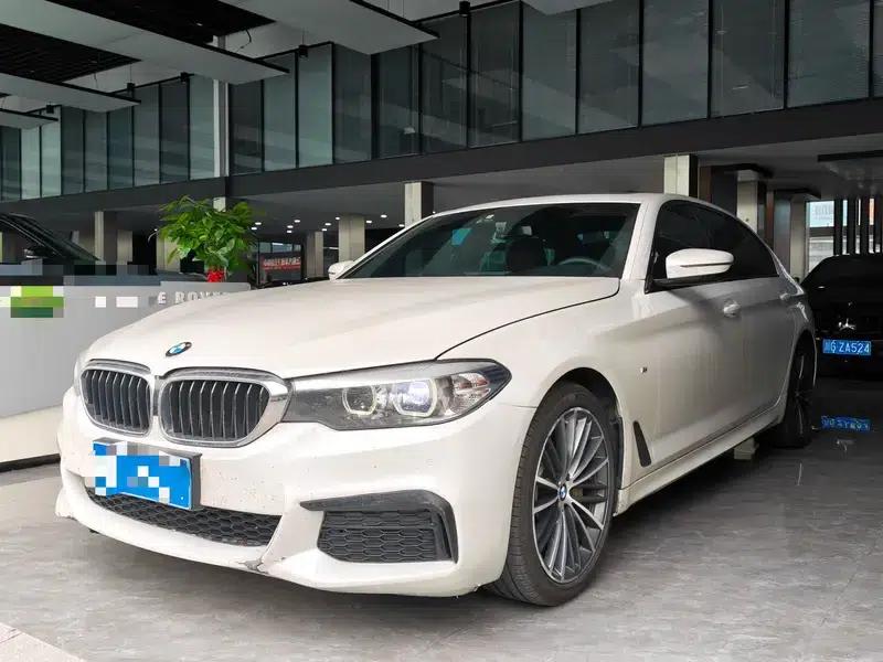 2019 BMW 5 Series Facelift 530Li Leading Edition M Sport Package — миниатюра 1