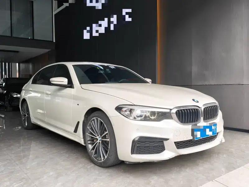 2019 BMW 5 Series Facelift 530Li Leading Edition M Sport Package — миниатюра 3