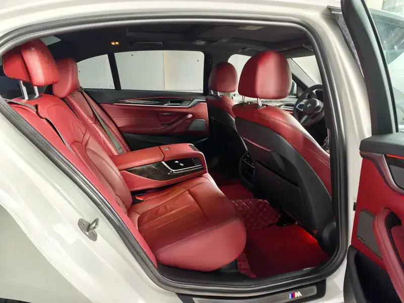 2019 BMW 5 Series Facelift 530Li Leading Edition M Sport Package — миниатюра 10