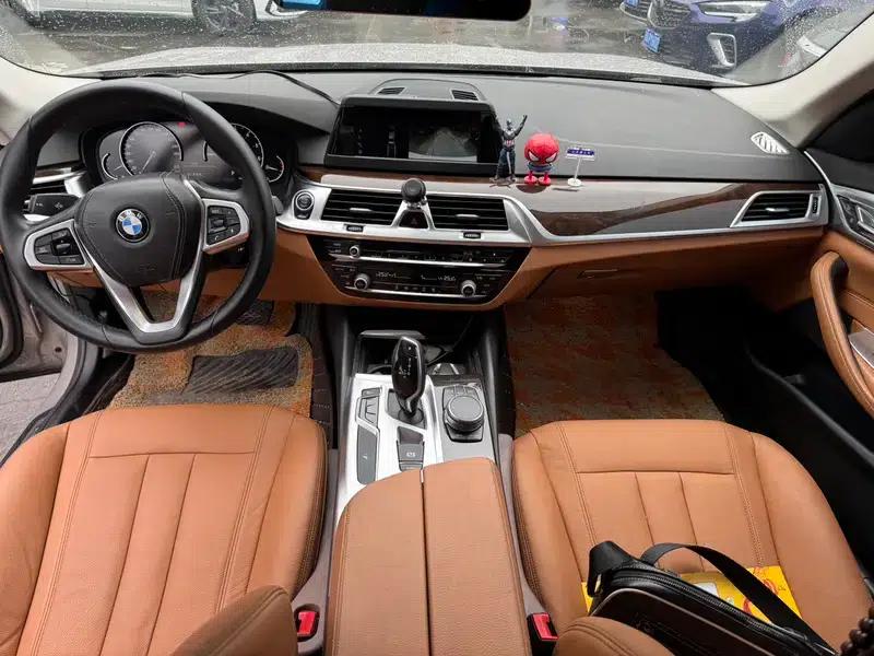 BMW 5 Series 2018 528Li Launch Special Edition — миниатюра 7
