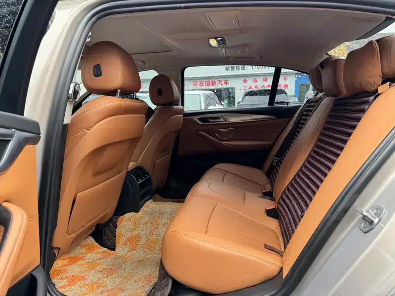 BMW 5 Series 2018 528Li Launch Special Edition — миниатюра 10