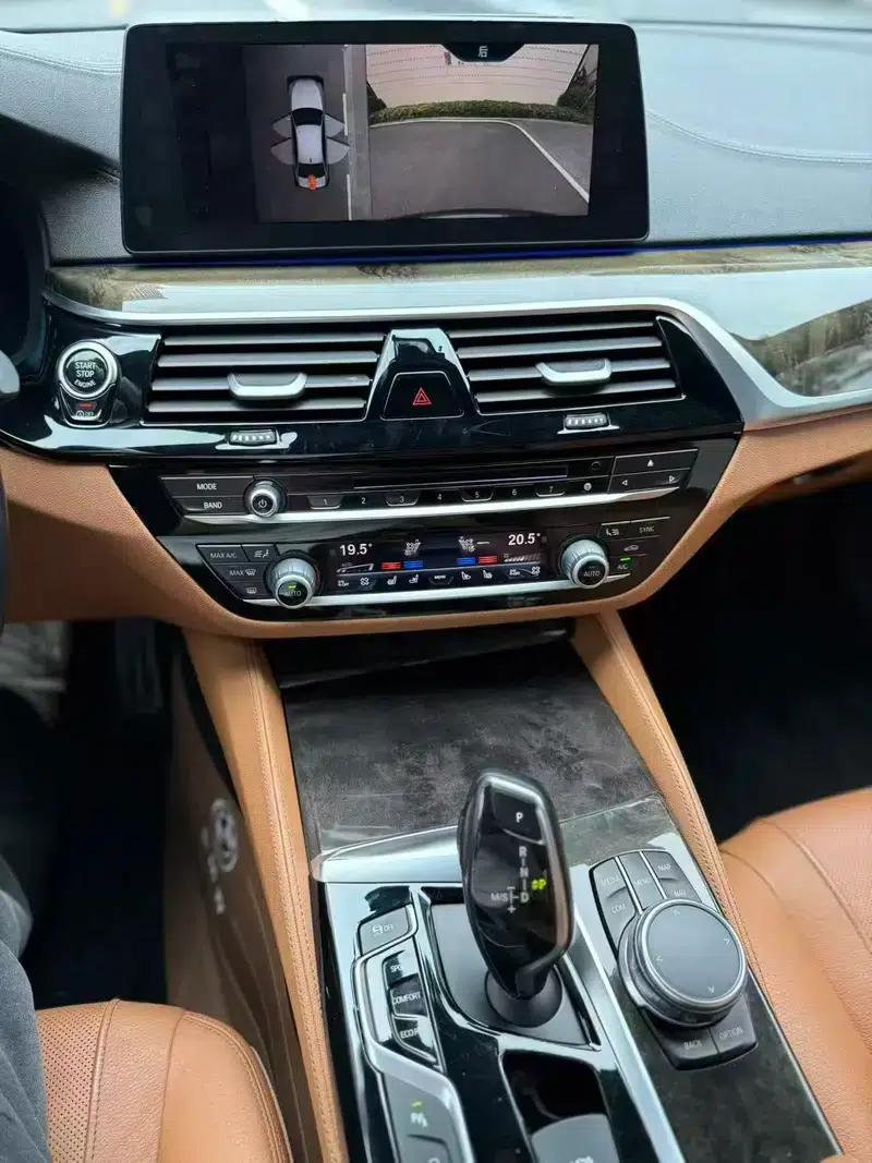2018 BMW 5 Series Facelift 530Li Luxury M Sport Package — миниатюра 4