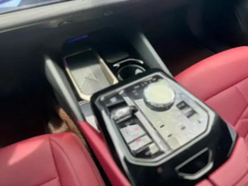2025 BMW 5 Series Facelift 530Li Luxury M Sport Package — миниатюра 13
