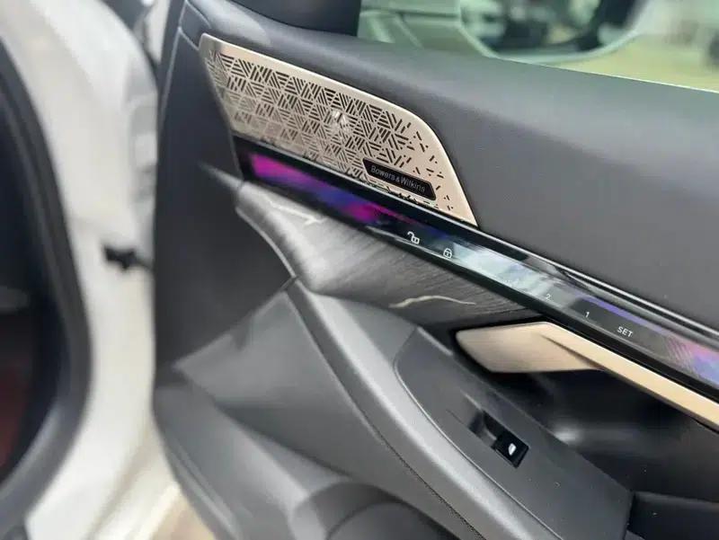 2025 BMW 5 Series Facelift 530Li Luxury M Sport Package — миниатюра 14