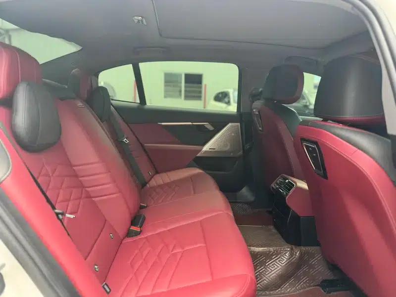 2025 BMW 5 Series Facelift 530Li Luxury M Sport Package — миниатюра 21