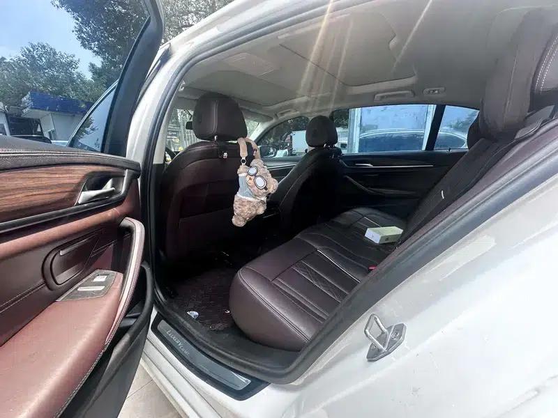 2018 BMW 5 Series Facelift 530Li Leading Luxury Package — миниатюра 21