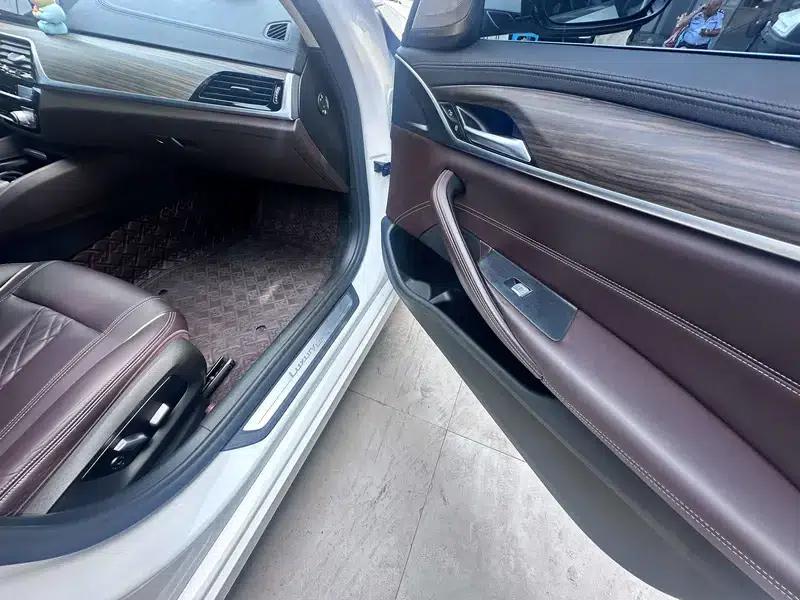 2018 BMW 5 Series Facelift 530Li Leading Luxury Package — миниатюра 10
