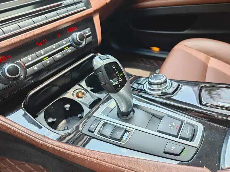 2014 BMW 5 Series 525Li Leading Edition — миниатюра 10