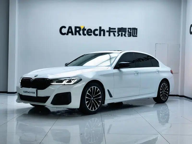 2018 BMW 5 Series 525Li Luxury Package — миниатюра 1