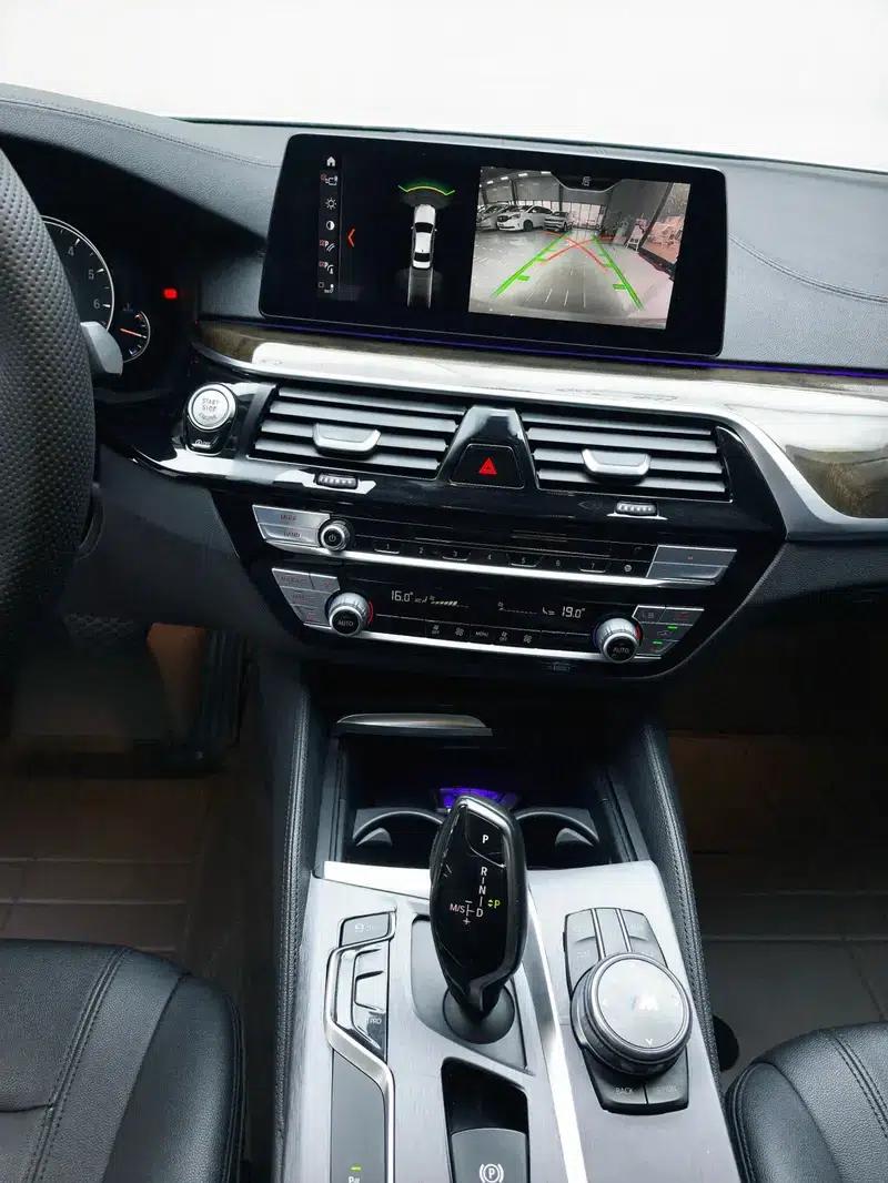 2018 BMW 5 Series 525Li Luxury Package — миниатюра 15