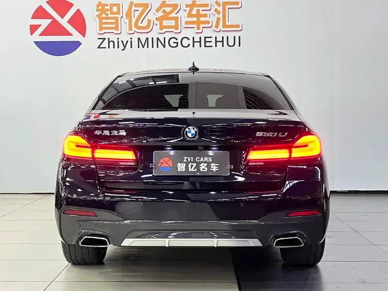 2023 BMW 5 Series 530Li Leading Edition M Sport Package — миниатюра 6