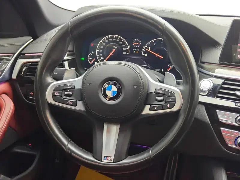 2019 BMW 5 Series Facelift 530Li xDrive M Sport Package — миниатюра 16
