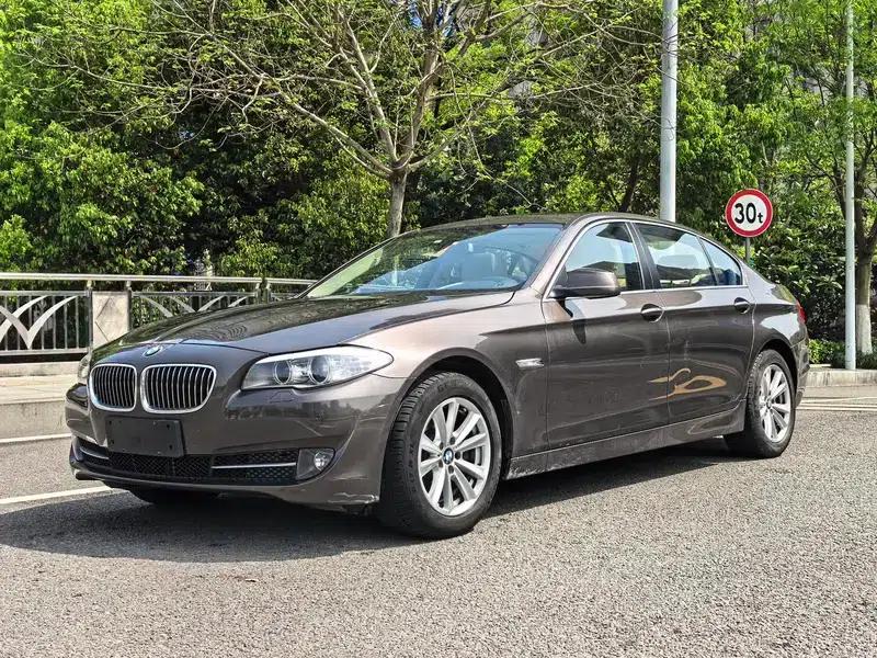 BMW 5 Series 2013 525Li Leading Edition — миниатюра 1