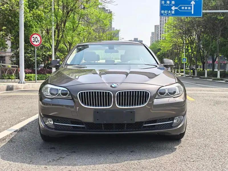 BMW 5 Series 2013 525Li Leading Edition — миниатюра 2
