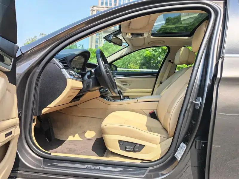 BMW 5 Series 2013 525Li Leading Edition — миниатюра 11