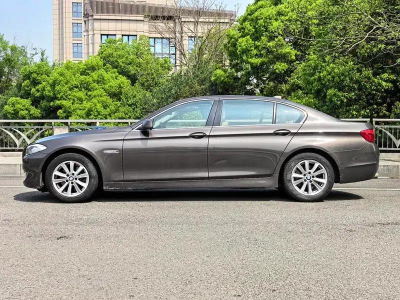 BMW 5 Series 2013 525Li Leading Edition — миниатюра 4