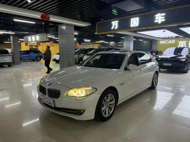 BMW 5 Series 2010 523Li Leading Edition — миниатюра 1