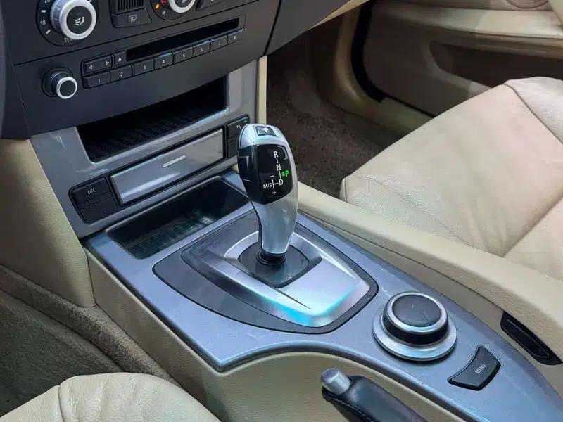 BMW 5 Series 2008 523Li Luxury — миниатюра 11