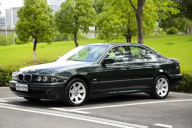 BMW 5 Series (Imported) 2003 530i 3.0 Automatic Rear-Wheel Drive — миниатюра 1