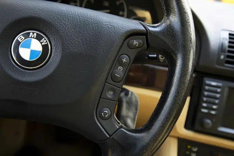 BMW 5 Series (Imported) 2003 530i 3.0 Automatic Rear-Wheel Drive — миниатюра 11