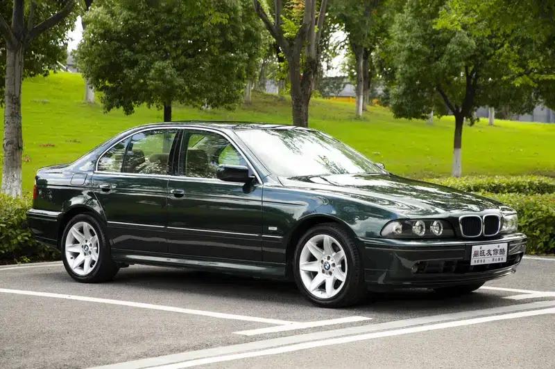BMW 5 Series (Imported) 2003 530i 3.0 Automatic Rear-Wheel Drive — миниатюра 3