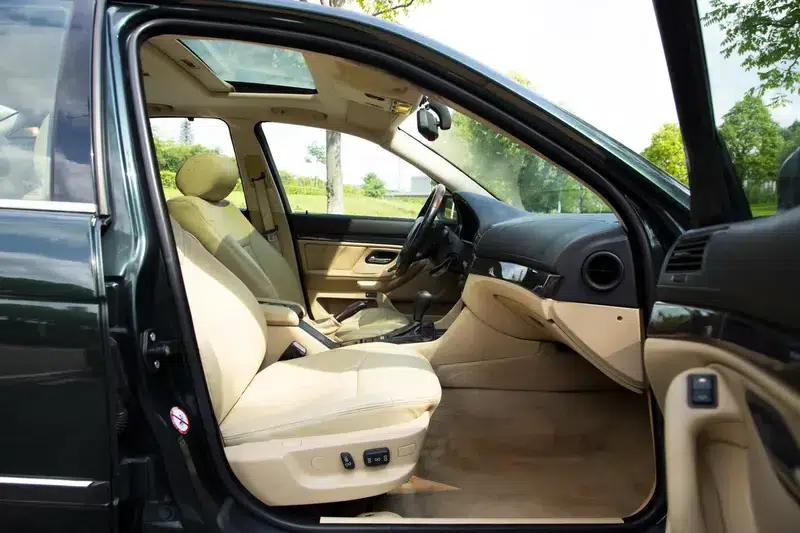 BMW 5 Series (Imported) 2003 530i 3.0 Automatic Rear-Wheel Drive — миниатюра 27