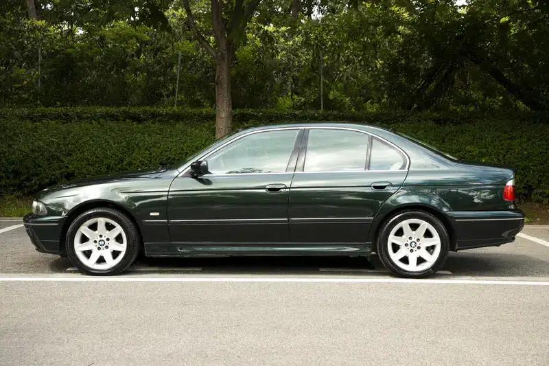 BMW 5 Series (Imported) 2003 530i 3.0 Automatic Rear-Wheel Drive — миниатюра 4