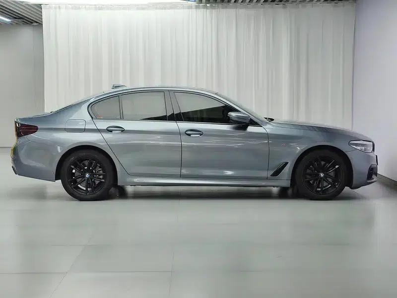 BMW 5 Series (Imported) 2020 525i M Sport Package — миниатюра 8