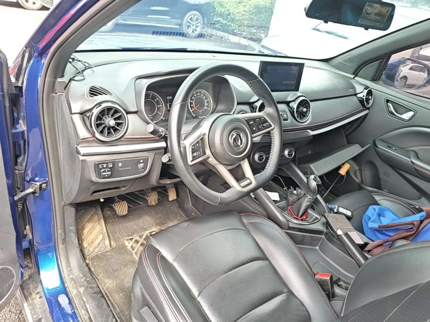 Dongfeng Fengon 500 2021 1.5L Manual Enjoyment Model — миниатюра 12