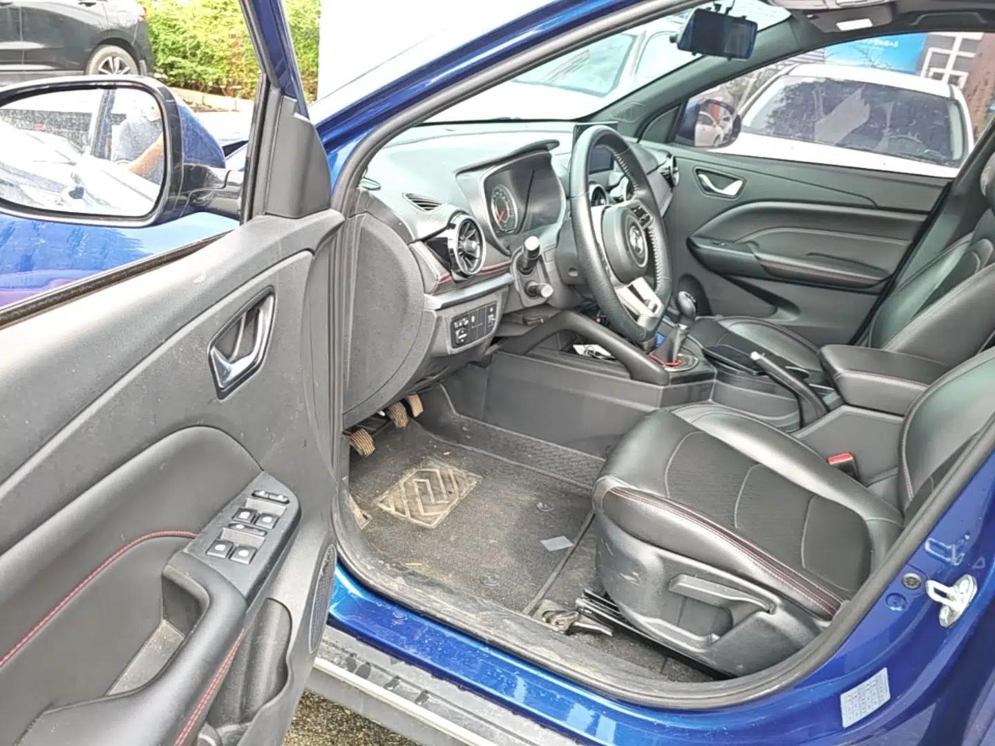 Dongfeng Fengon 500 2021 1.5L Manual Enjoyment Model — миниатюра 18