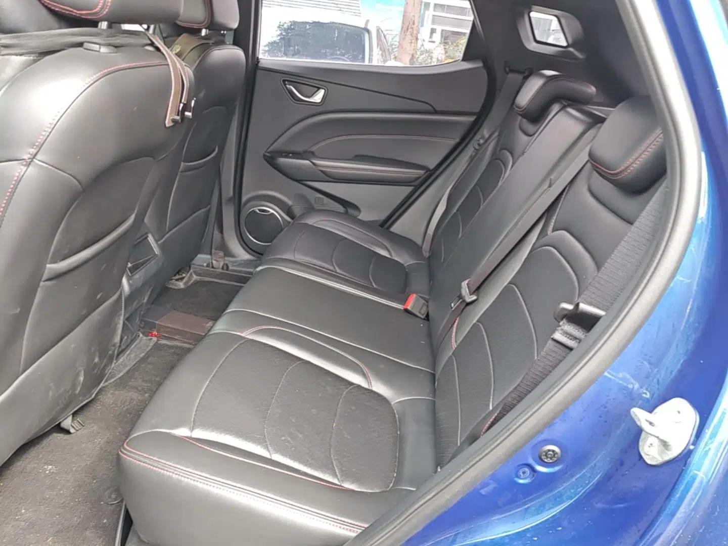 Dongfeng Fengon 500 2021 1.5L Manual Enjoyment Model — миниатюра 20