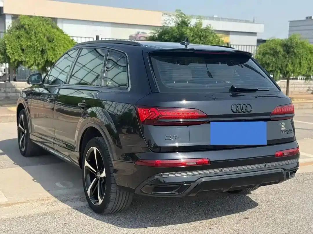 Audi Q7 2020 55 TFSI quattro S line Sport — миниатюра 4