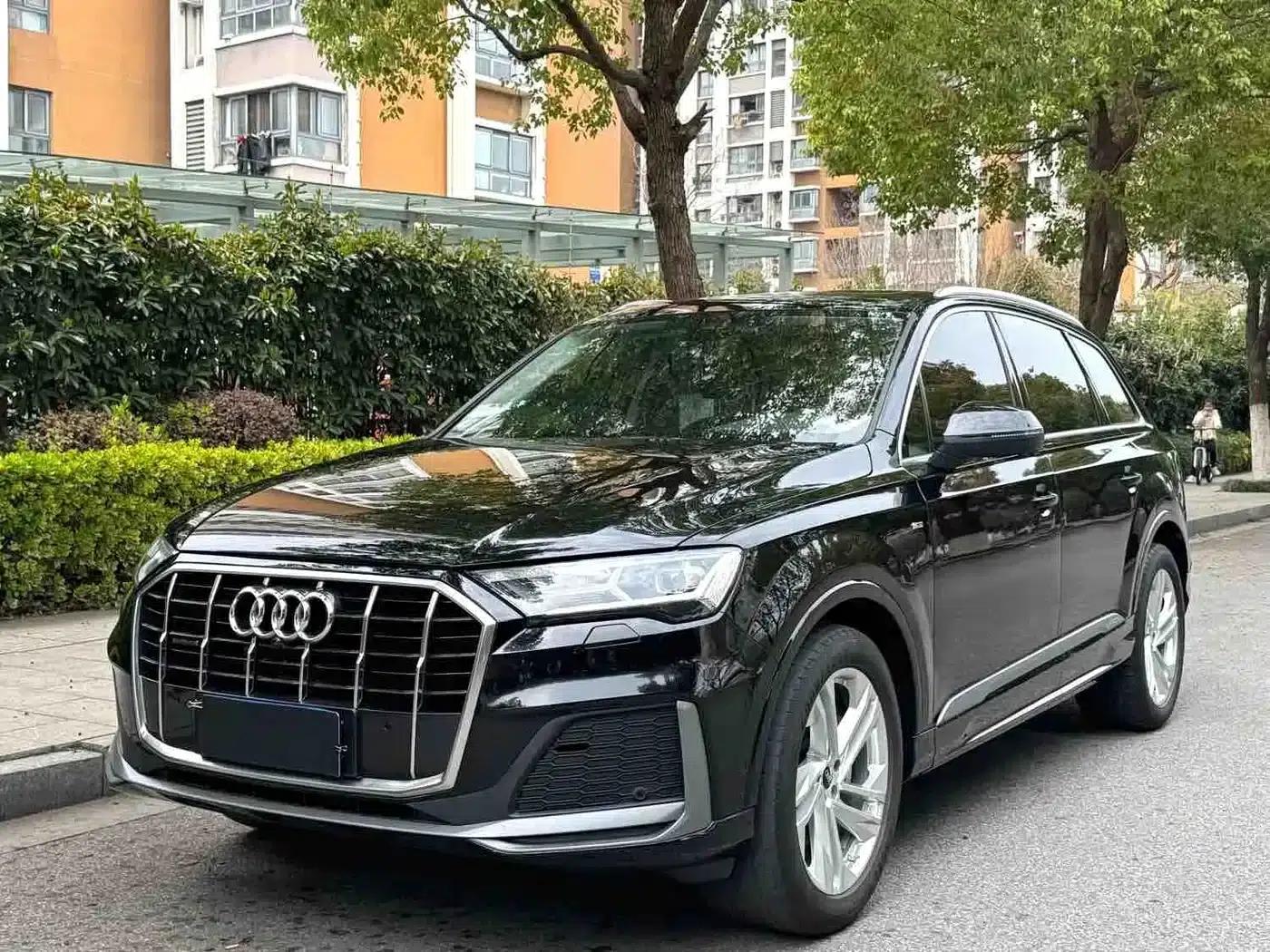 Audi Q7 2023 45 TFSI quattro S line Sport — миниатюра 1