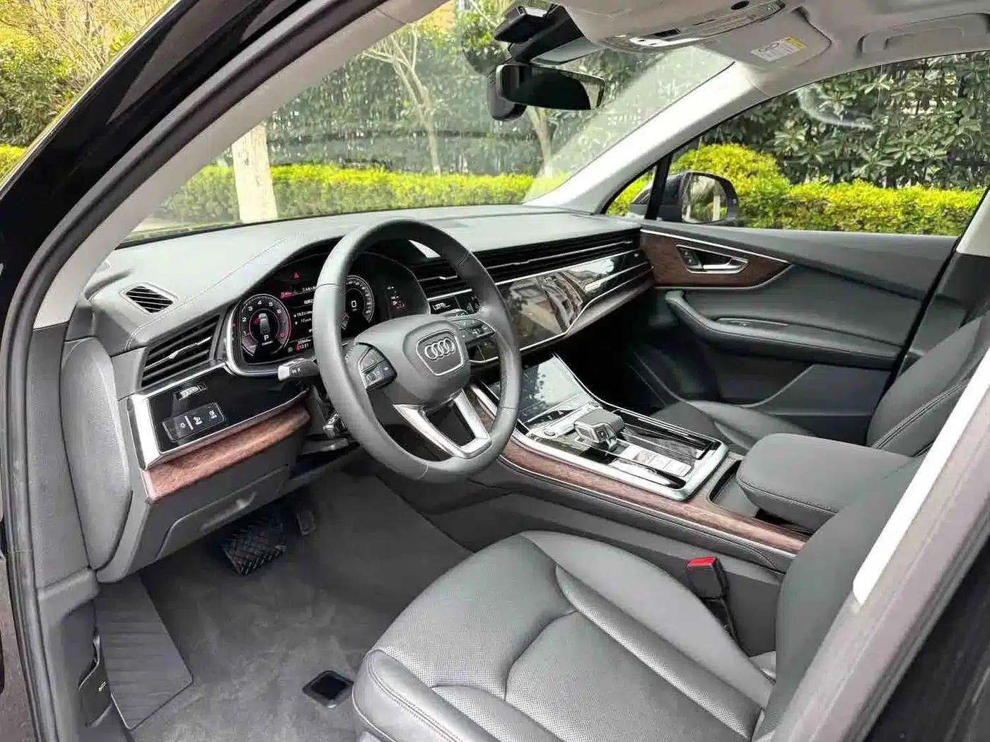 Audi Q7 2023 45 TFSI quattro S line Sport — миниатюра 3