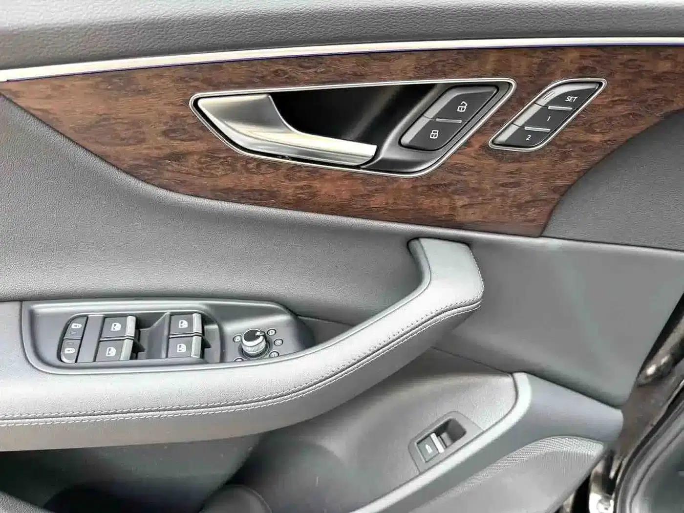 Audi Q7 2023 45 TFSI quattro S line Sport — миниатюра 5