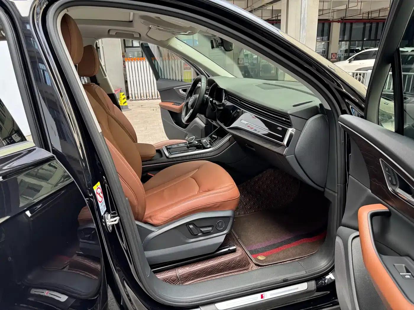 Audi Q7 2020 55 TFSI quattro S line Sport — миниатюра 10