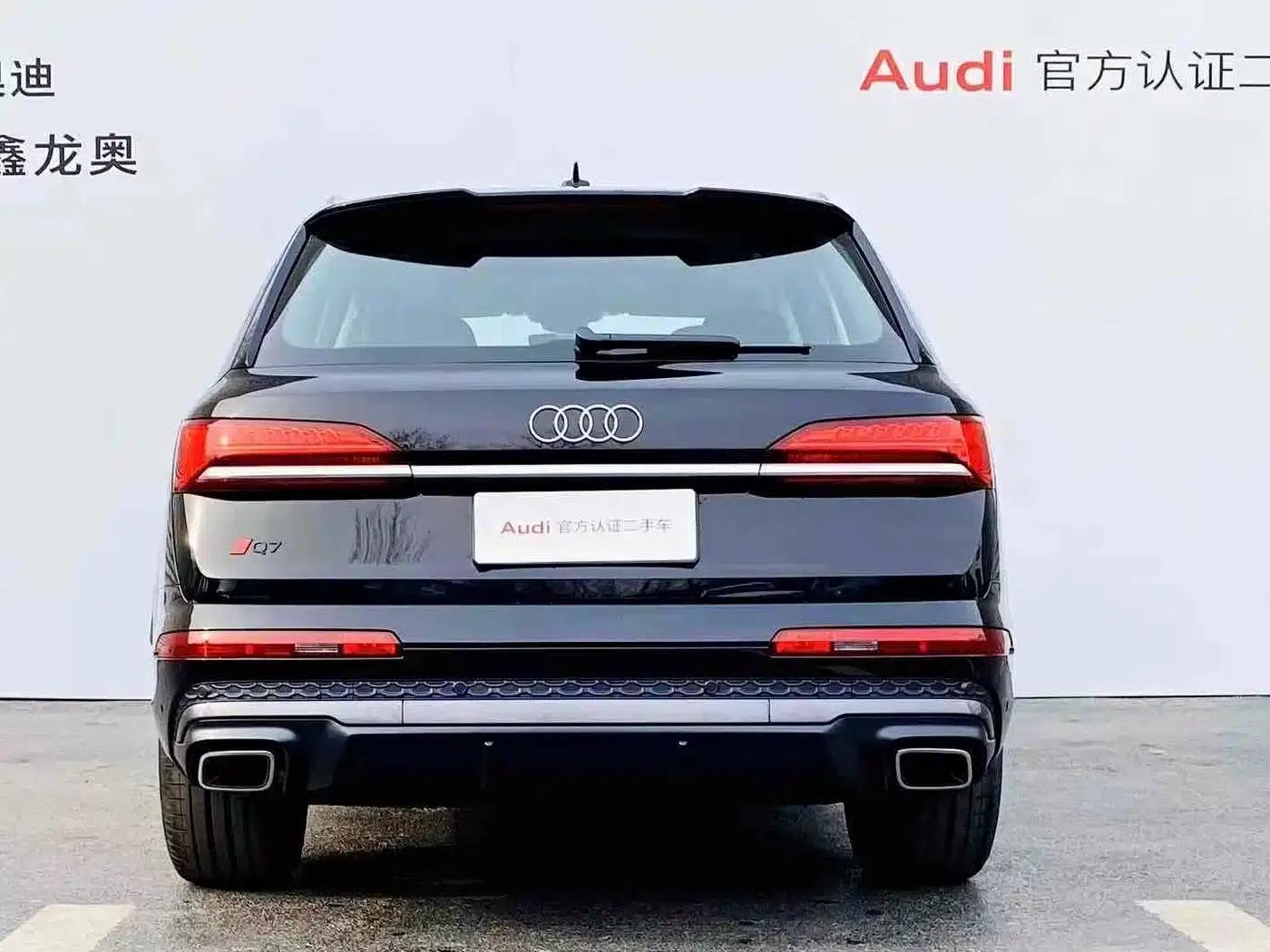 Audi Q7 2026 45 TFSI quattro S line Sport — миниатюра 8