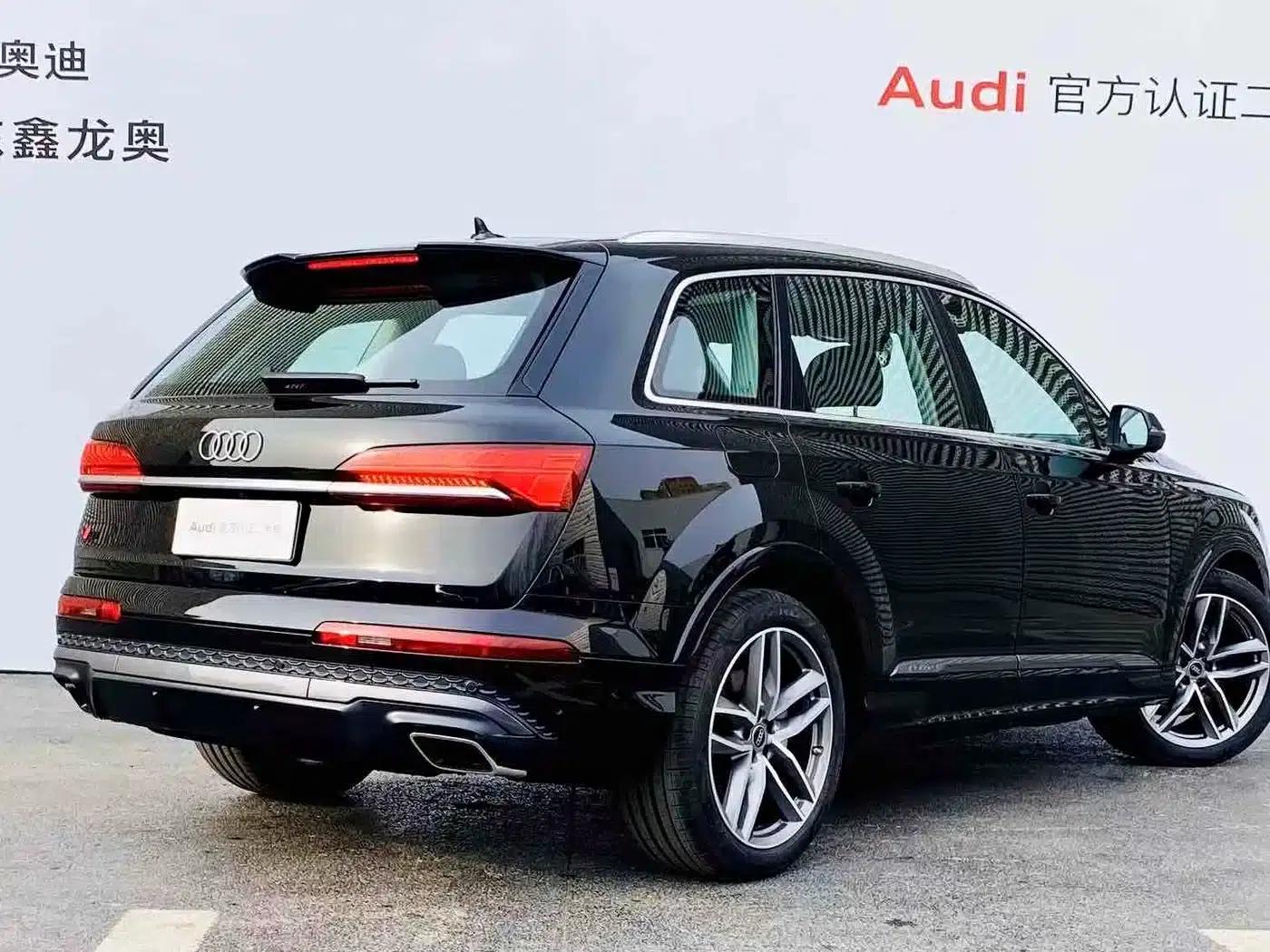 Audi Q7 2026 45 TFSI quattro S line Sport — миниатюра 9