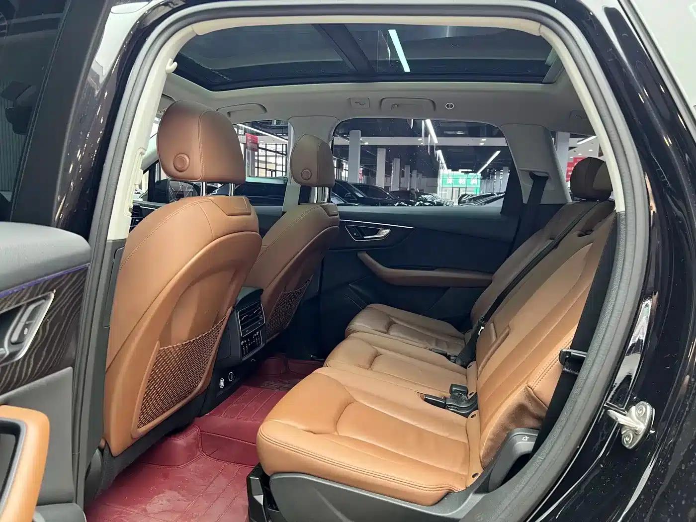 Audi Q7 2020 55 TFSI quattro Black Knight Edition — миниатюра 12