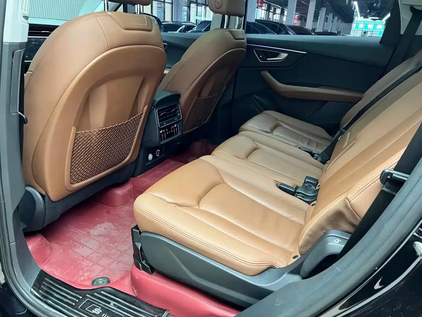 Audi Q7 2020 55 TFSI quattro Black Knight Edition — миниатюра 13