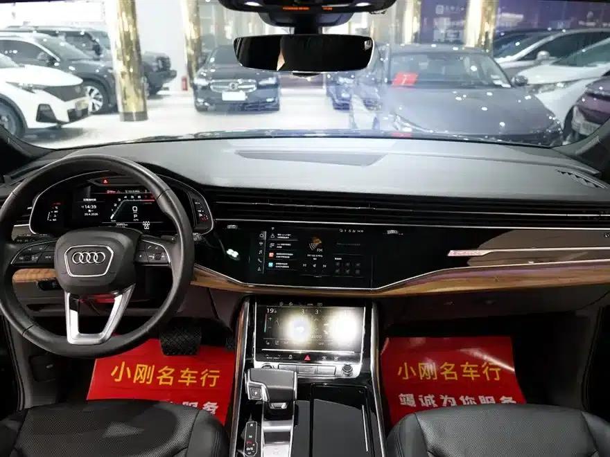 Audi Q7 2022 55 TFSI quattro S line Snow Sport Edition — миниатюра 4