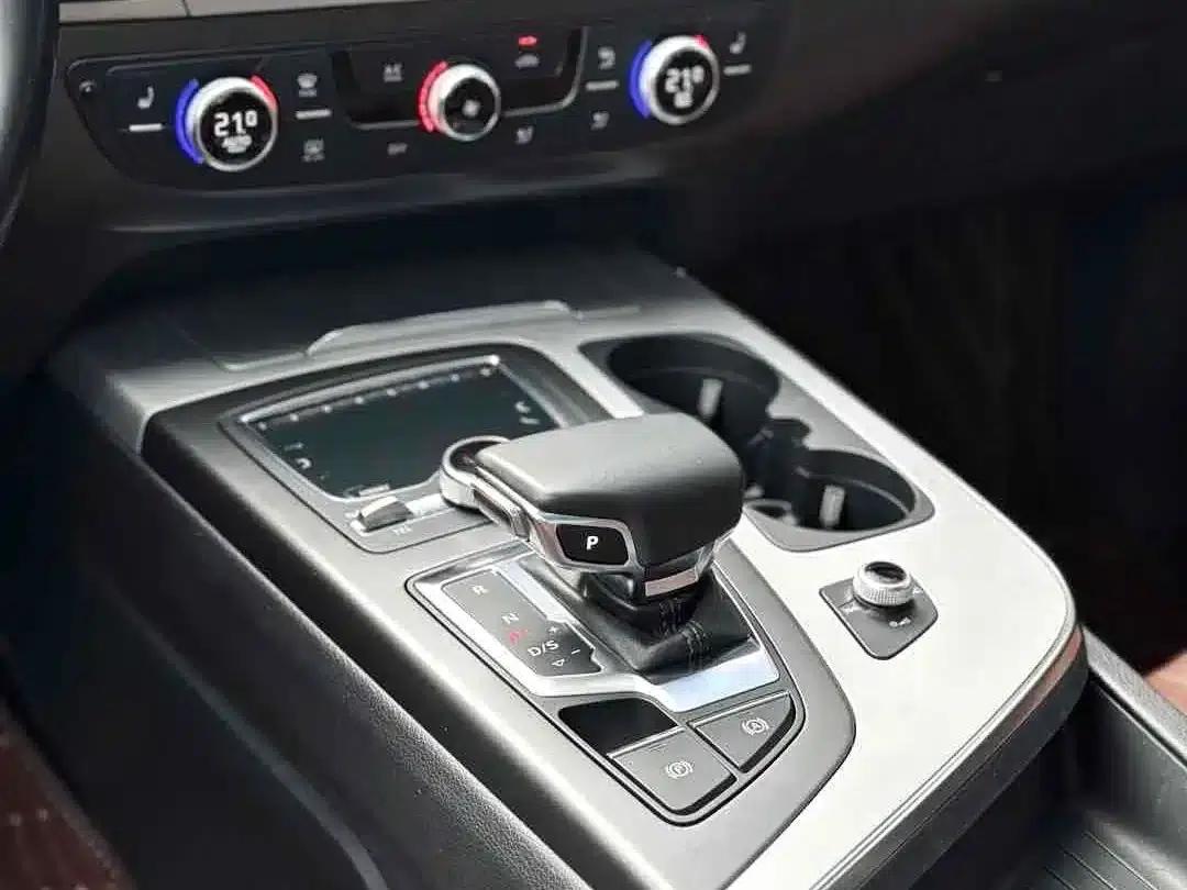 Audi Q7 2018 40 TFSI Comfort — миниатюра 7