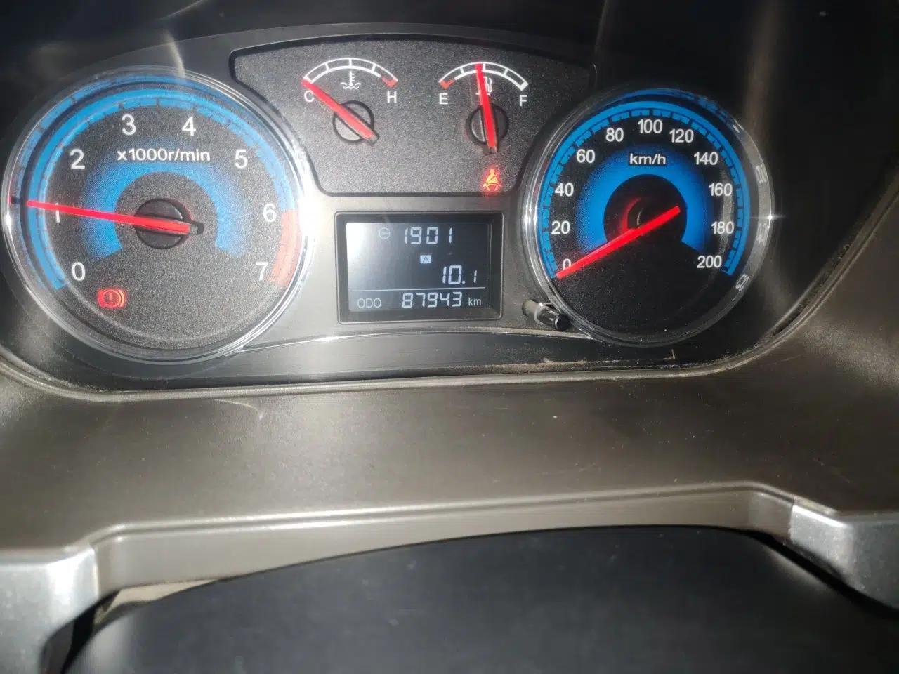 Dongfeng Fengon 360 2015 1.5L Manual Comfort 7-Seater National Emission Standard V — миниатюра 12