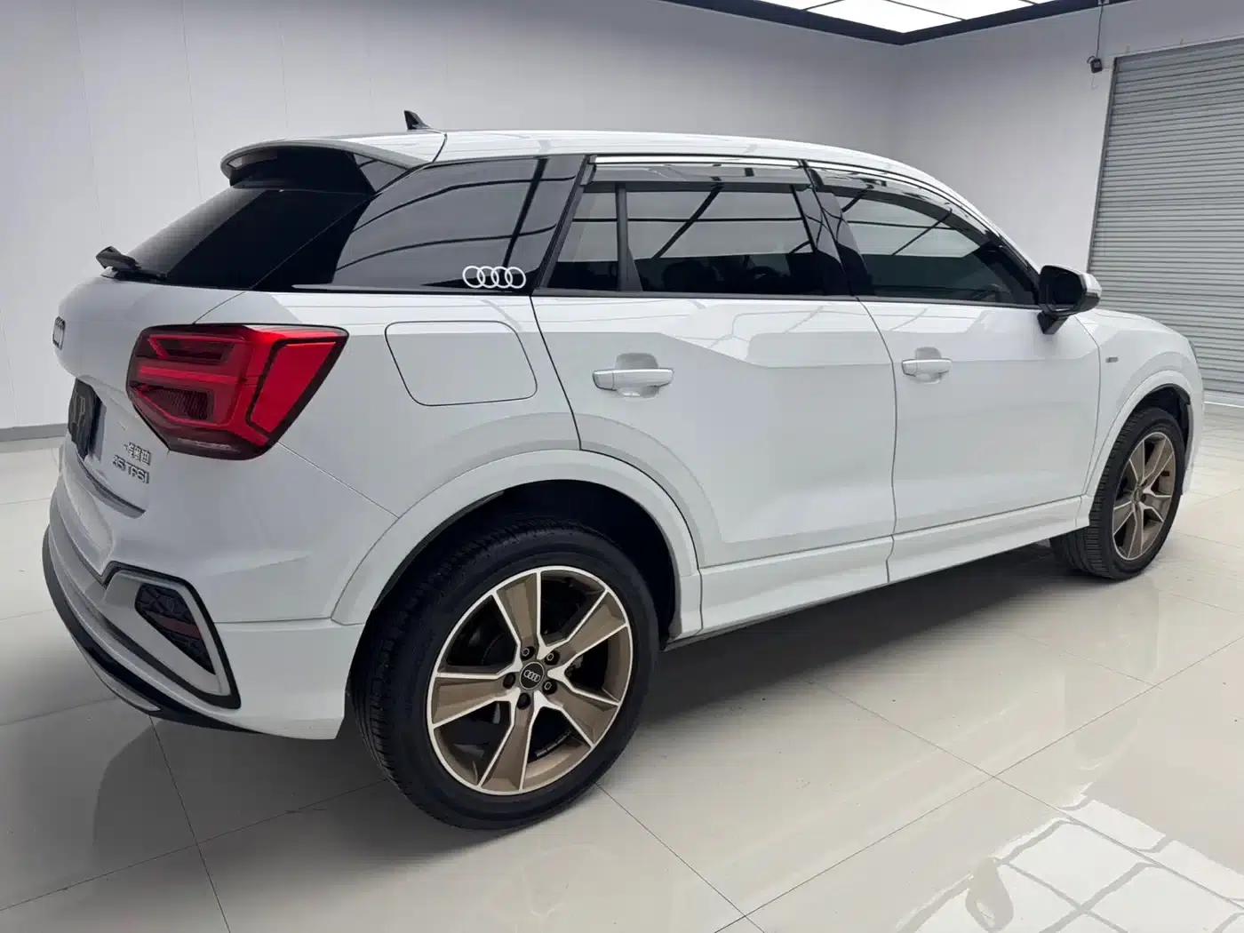 Audi Q2L 2022 35 TFSI Fashion Dynamic Edition — миниатюра 6