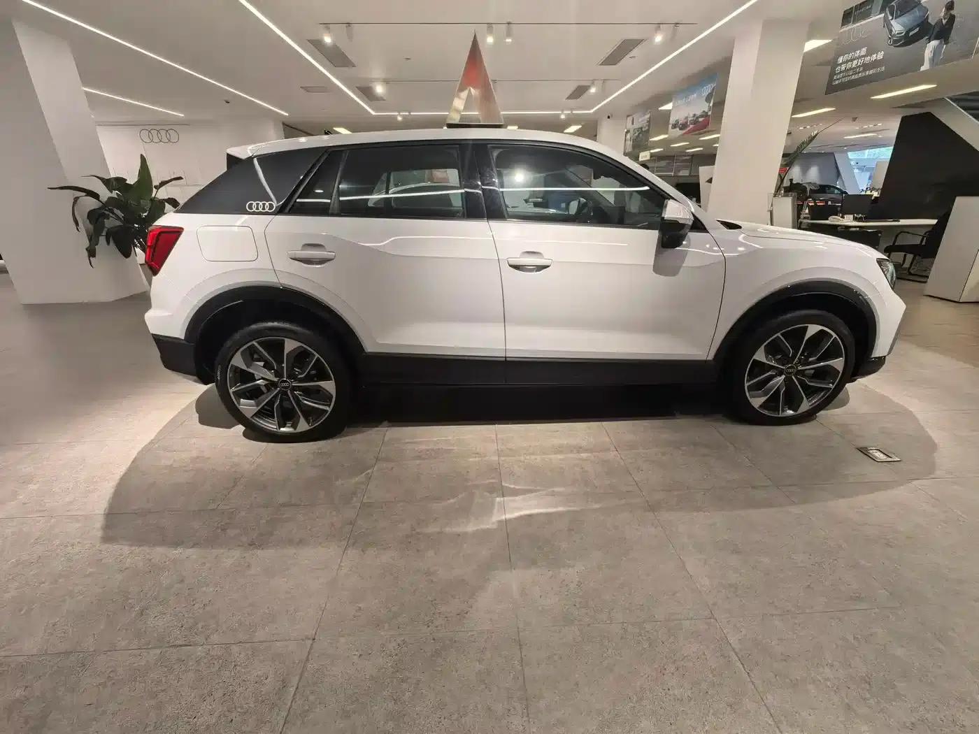 Audi Q2L 2024 35TFSI Luxury Elegance — миниатюра 3