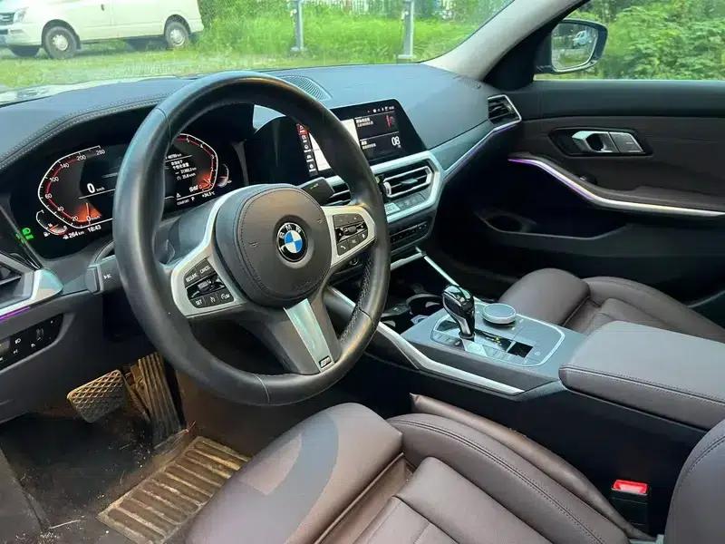 2020 BMW 3 Series 325i M Sport Package — миниатюра 8